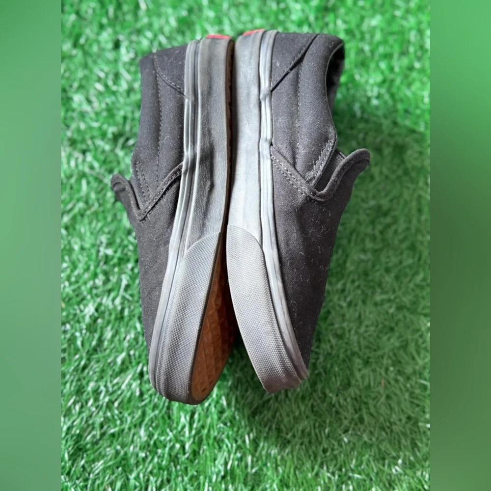 Vans Kids Black Slip-On Shoes Size‎ 3